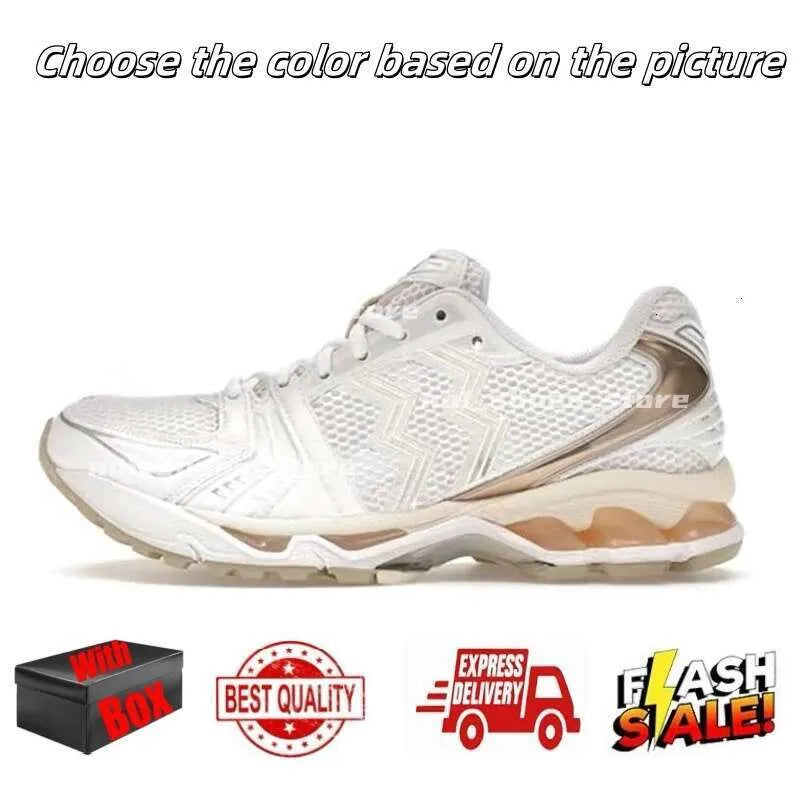Designer Running Shoes for Menwomens Sneakers Pink Triple Pure Black Silver White Yellow Blue Green Grey Brown Outdoor Sport Men Women Trainers with Box
