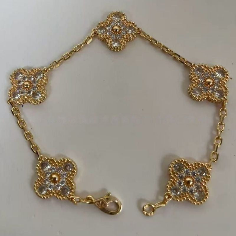 Classic Women'S Bracelet with Chain Design, Suitable for Ladies and Girls, a Bracelet for Weddings and Mother'S Day Gifts