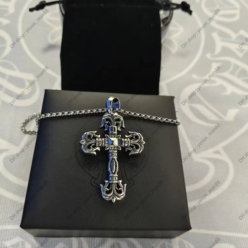 Chrome Necklace Bold Letter Cross Women Chromes Necklaces Designer Brand Flower Pendant Chain Men Chromed Jewelry Necklace A2Fr