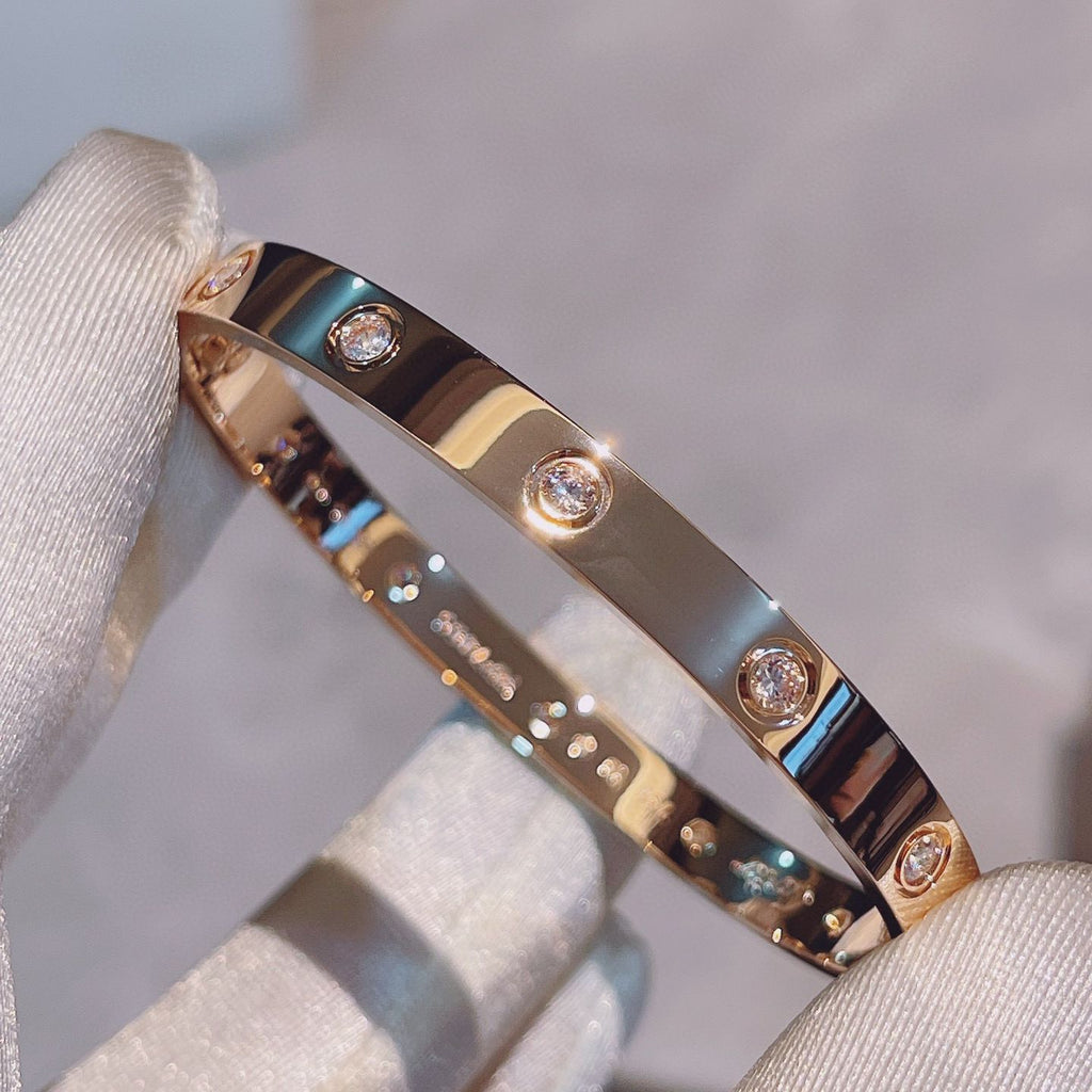 Designer Bracelet Bangle V-Gold Non Tarnish Screw Bracelet Women 6MM Wide 10 Diamond Mens Bracelets with Screwdriver Fine Gold Jewelry Woman Party Daily Outfit