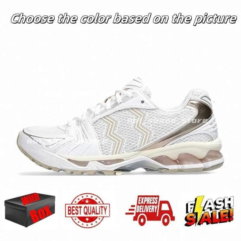 Designer Running Shoes for Menwomens Sneakers Pink Triple Pure Black Silver White Yellow Blue Green Grey Brown Outdoor Sport Men Women Trainers with Box