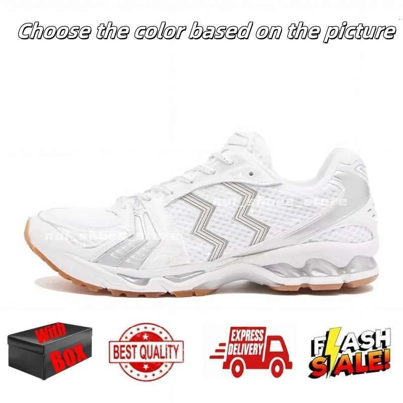 Designer Running Shoes for Menwomens Sneakers Pink Triple Pure Black Silver White Yellow Blue Green Grey Brown Outdoor Sport Men Women Trainers with Box
