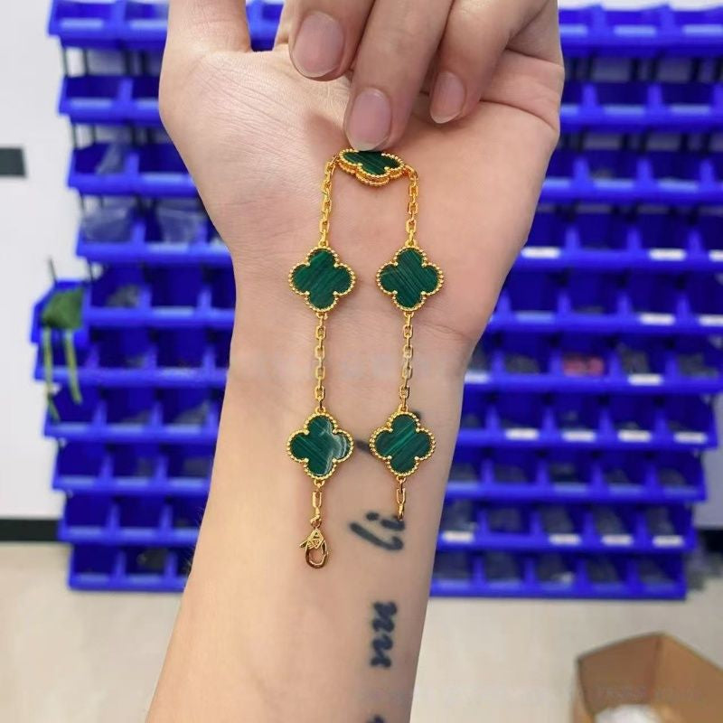Classic Women'S Bracelet with Chain Design, Suitable for Ladies and Girls, a Bracelet for Weddings and Mother'S Day Gifts