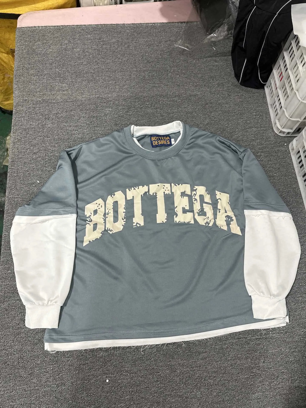 Street Letter Printed round Neck Fake Two Piece Long Sleeved T-Shirt for Men and Women Y2K Fashionable Casual Loose Top Trendy Couple