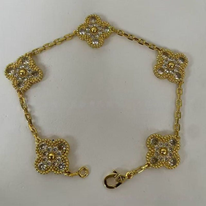Classic Women'S Bracelet with Chain Design, Suitable for Ladies and Girls, a Bracelet for Weddings and Mother'S Day Gifts