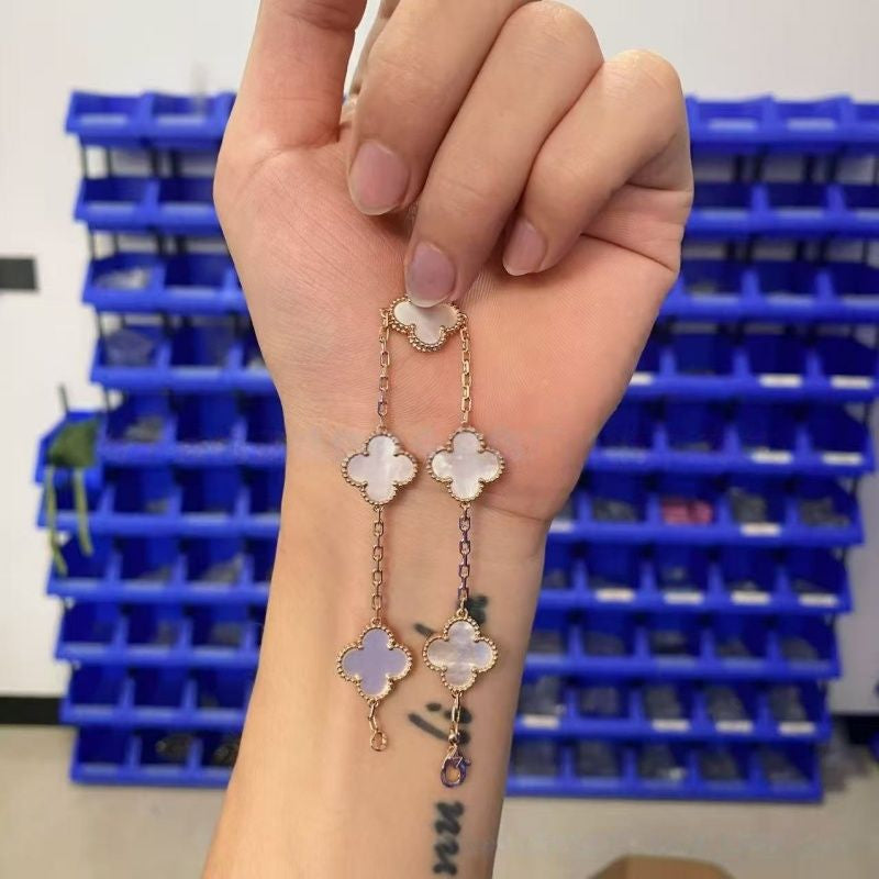 Classic Women'S Bracelet with Chain Design, Suitable for Ladies and Girls, a Bracelet for Weddings and Mother'S Day Gifts