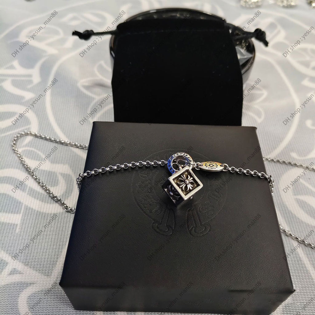 Chrome Necklace Bold Letter Cross Women Chromes Necklaces Designer Brand Flower Pendant Chain Men Chromed Jewelry Necklace A2Fr